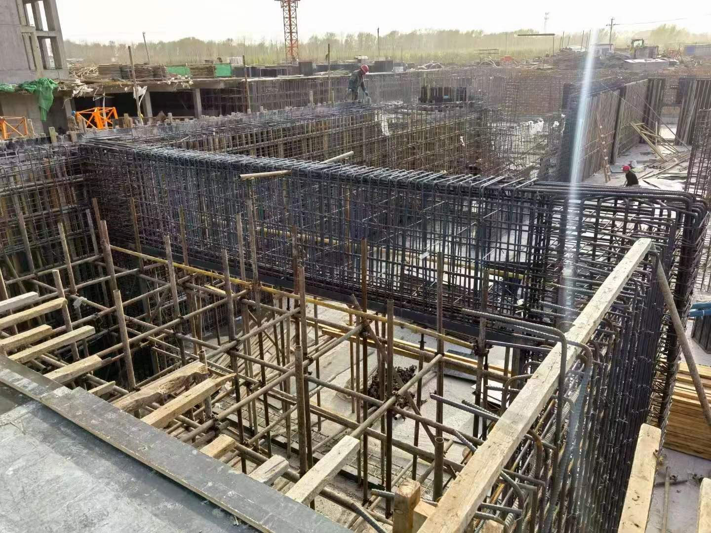 府谷建筑基础筏板施工时混凝土有哪些常见问题?